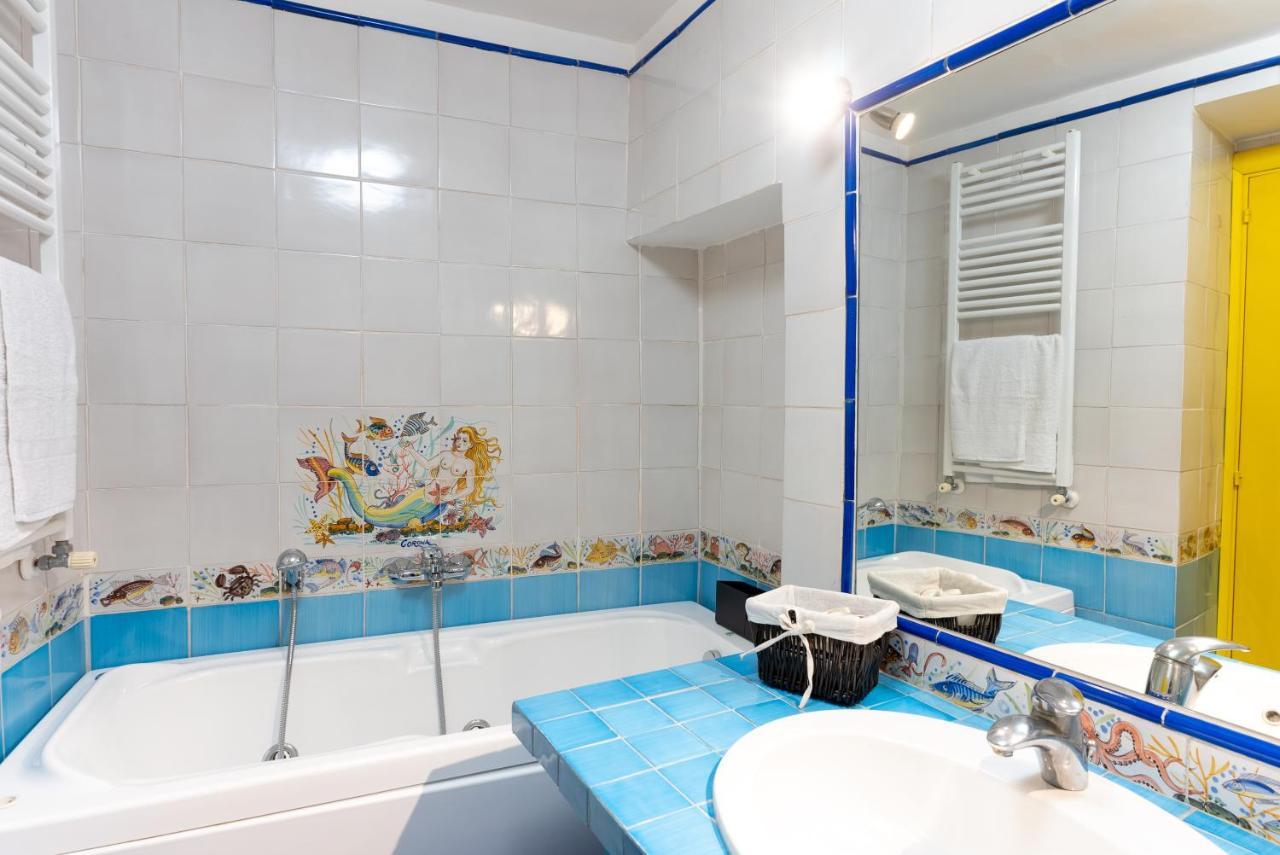 Dimora Del Fico - Appartamento Elegante E Spazioso Nápoles Exterior foto
